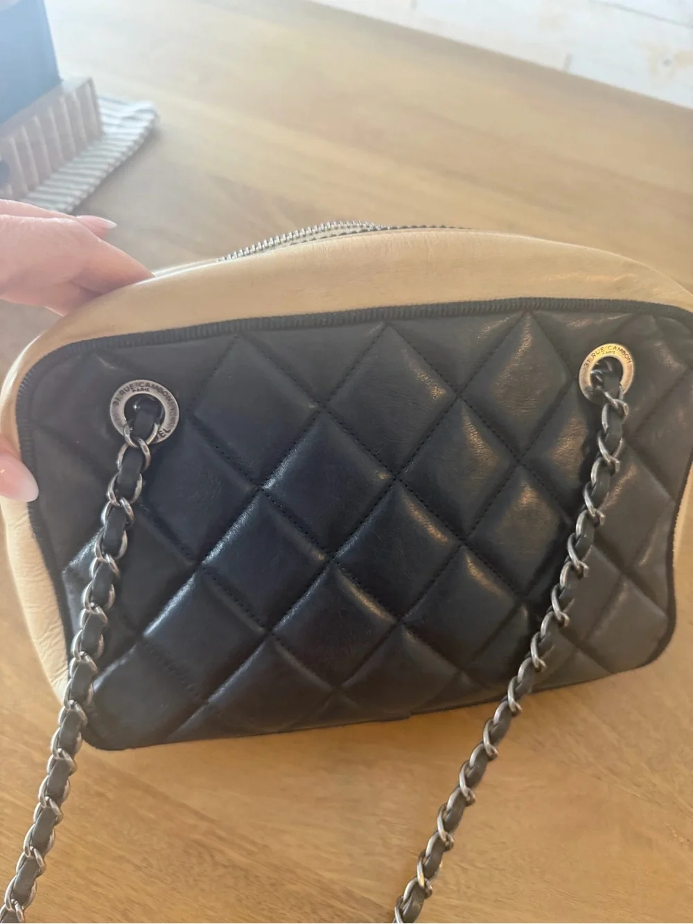 CHANEL elegant vintage